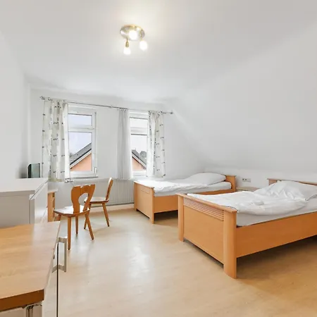 Haus 6 Nebringen Monteurzimmer Fuer Handwerker Und Teams - Ls Crewcomfort - Weitere Unterkuenfte Vorhanden