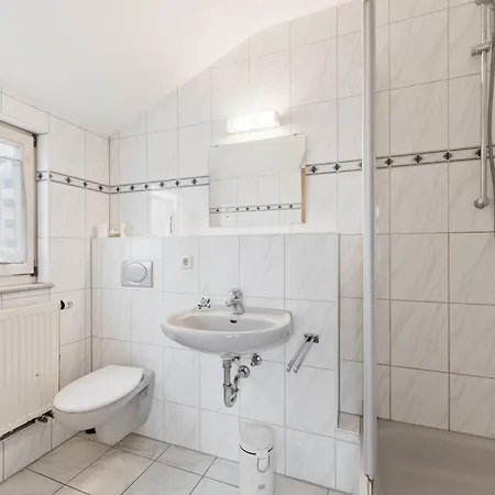 Haus 6 Nebringen Monteurzimmer Fuer Handwerker Und Teams - Ls Crewcomfort - Weitere Unterkuenfte Vorhanden